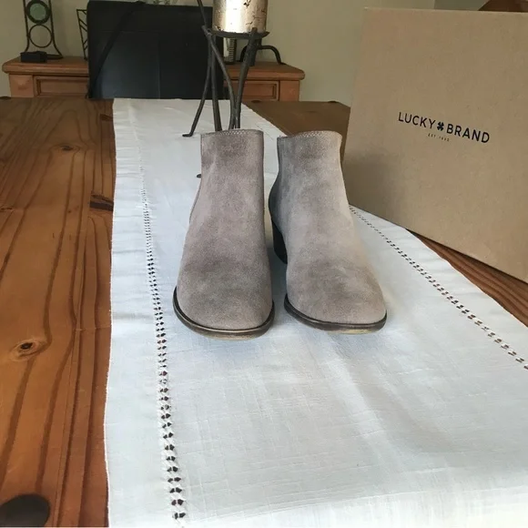 CLEARANCE: Lucky Brand Women’s Bremma Ankle Boot - Picture 4 of 6